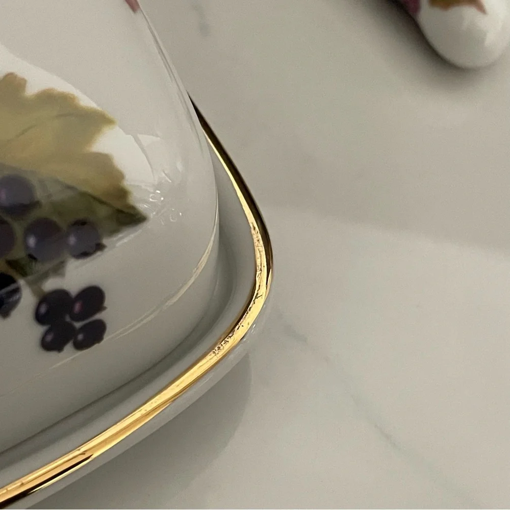 Evesham Butter Dish with Spreader Knife by Royal Worcester